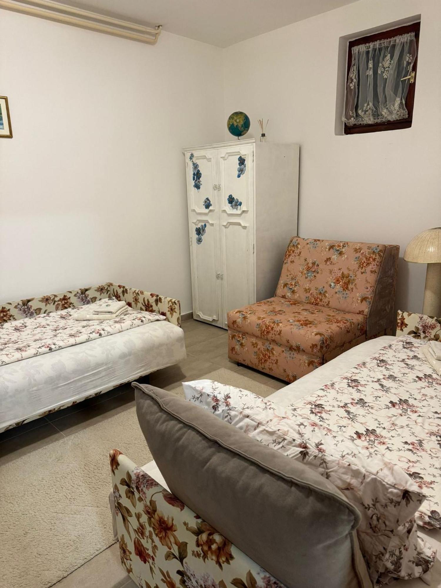 Nela Apartmani Nis Luaran gambar
