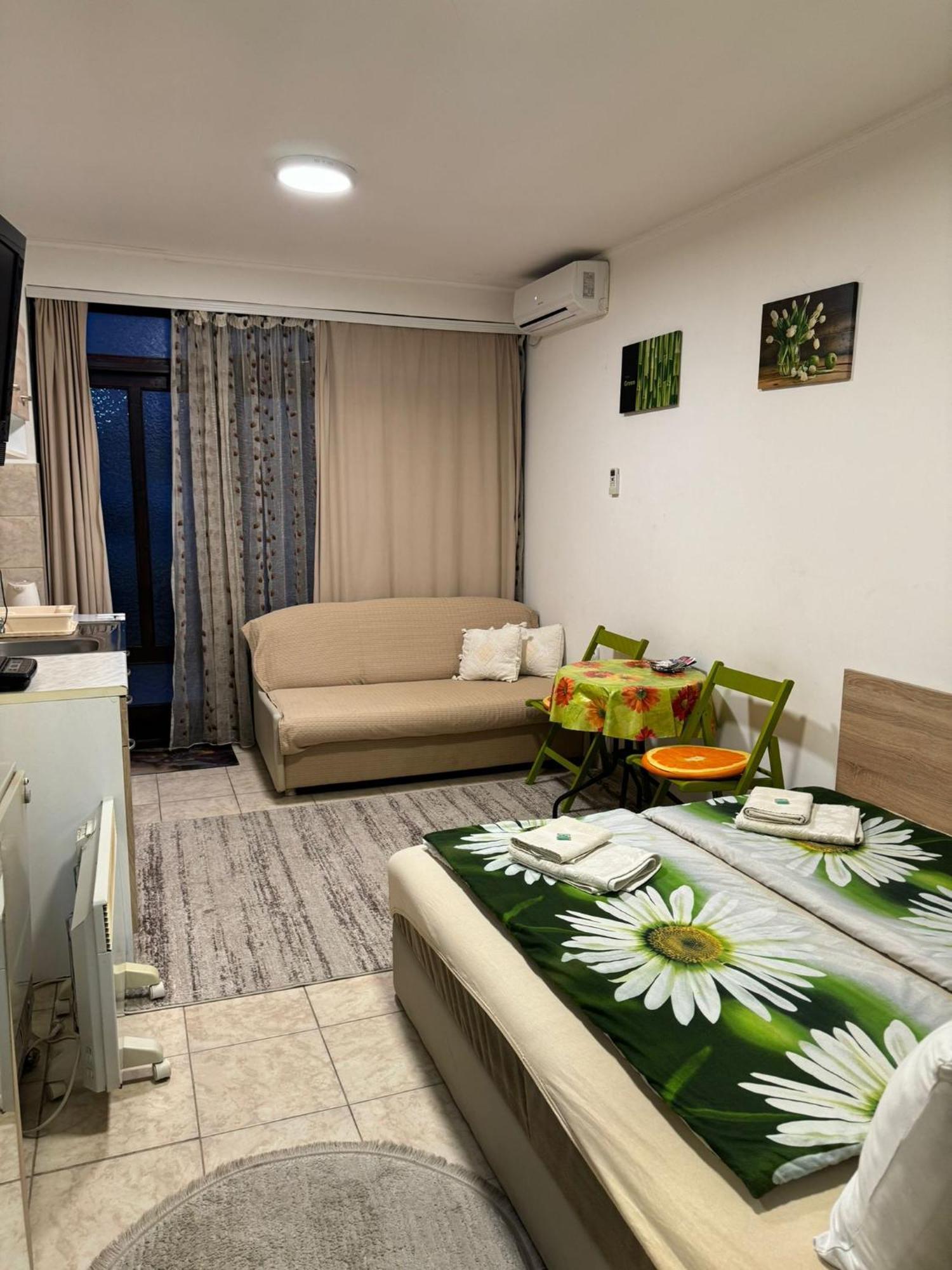 Nela Apartmani Nis Luaran gambar