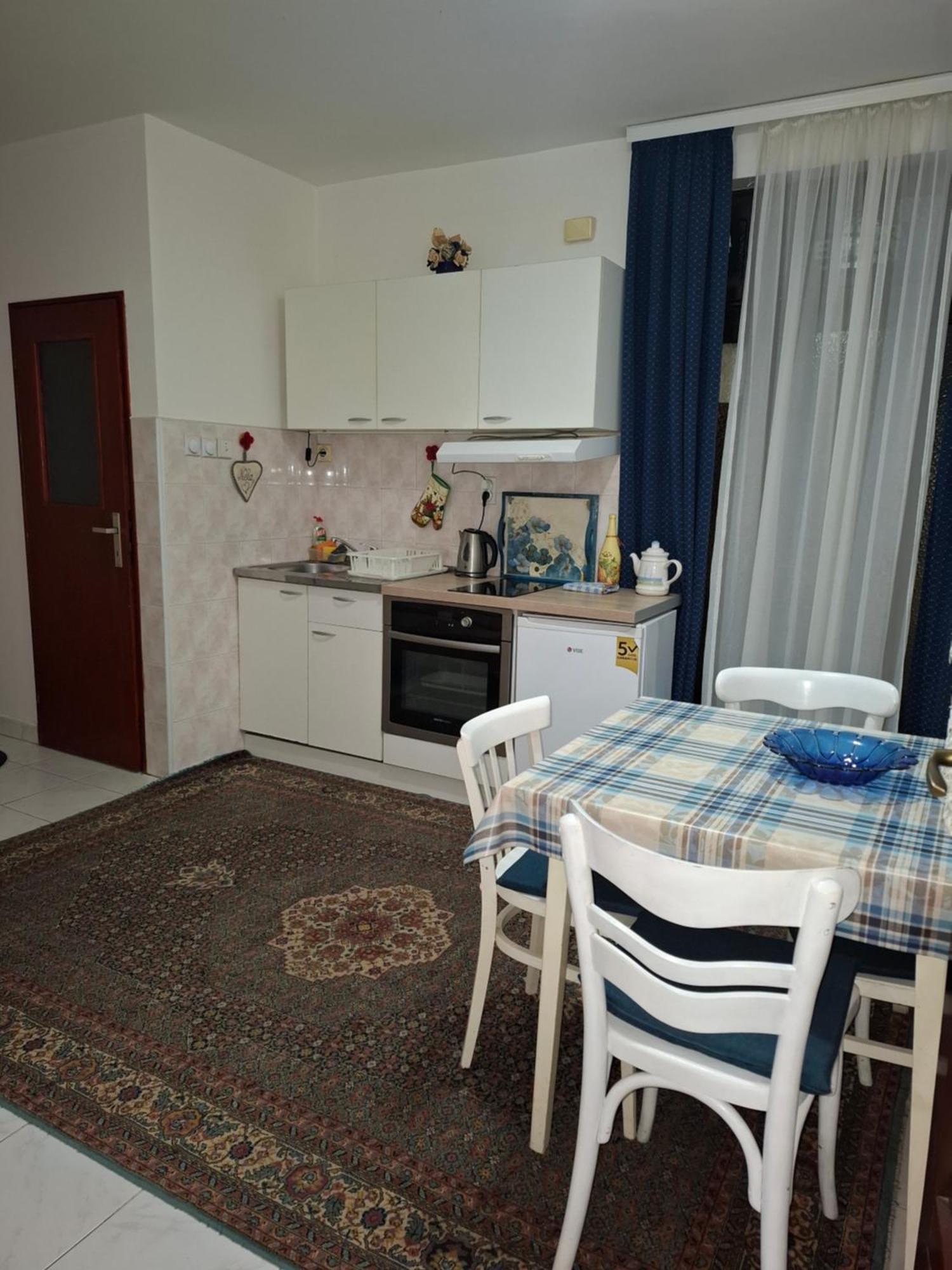 Nela Apartmani Nis Luaran gambar